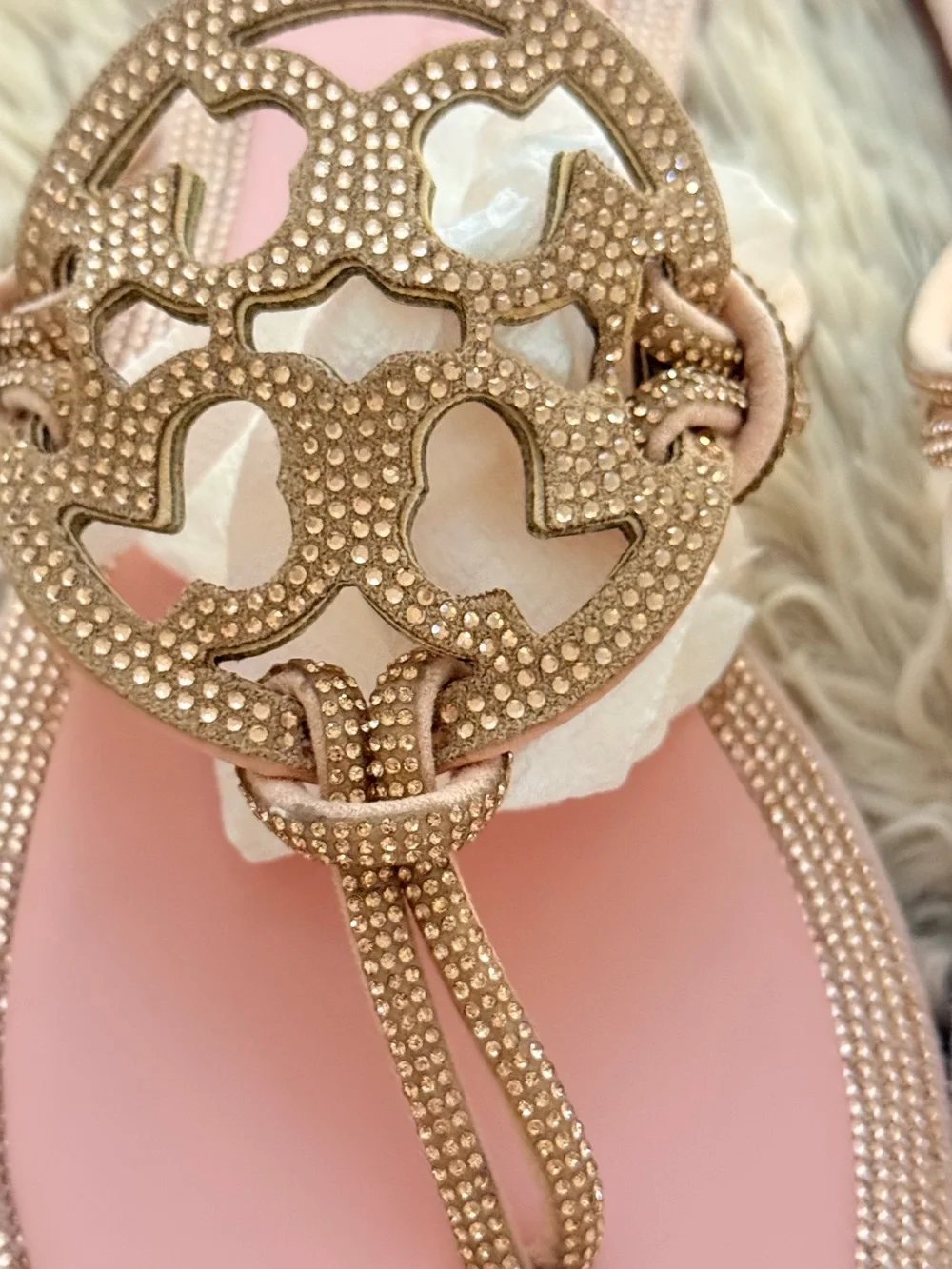 Tory Burch Pink Metallic beaded Logo Thong Sandals never worn